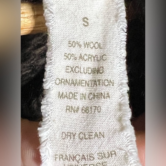 Anthropologie made by Field of Flowers Wool Cardigan. Size Small - Picture 6 of 6